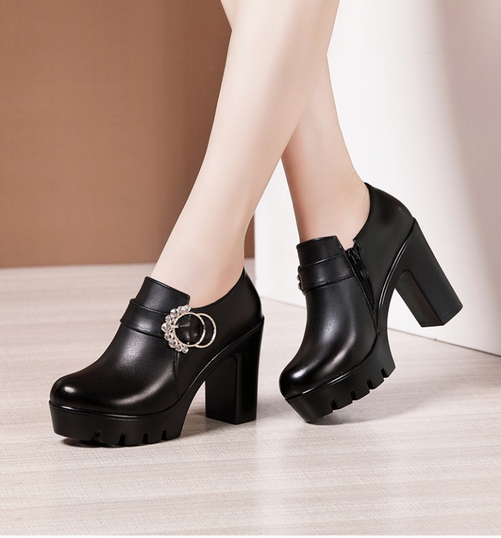 Round autumn and winter shoes large yard platform for women