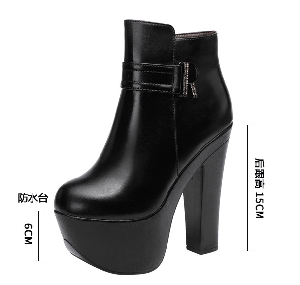 Large yard platform high-heeled short boots for women