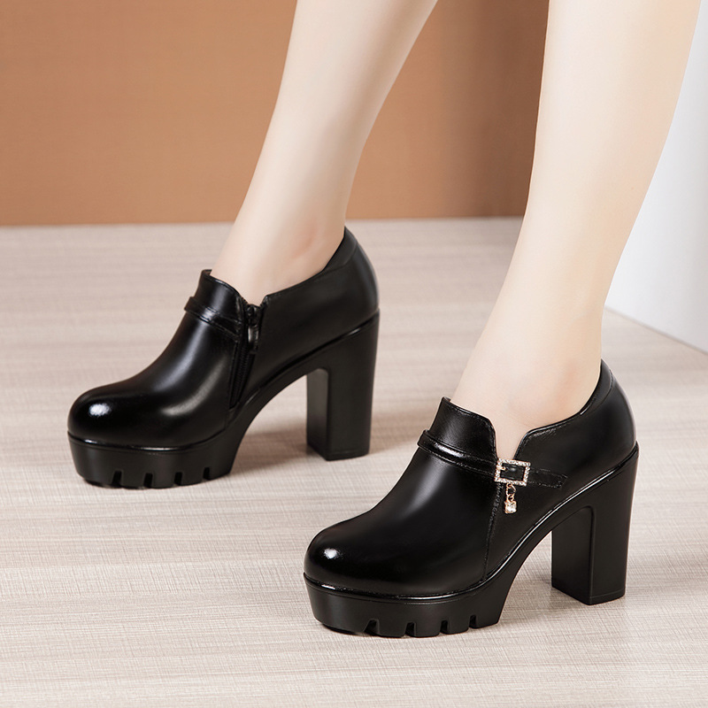 Round large yard shoes thick catwalk platform for women