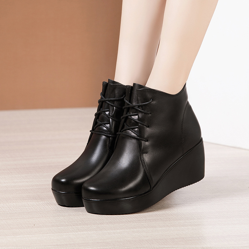 All-match thick crust short boots slipsole platform for women
