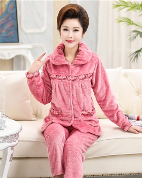 Middle-aged autumn and winter elegant thick pajamas a set