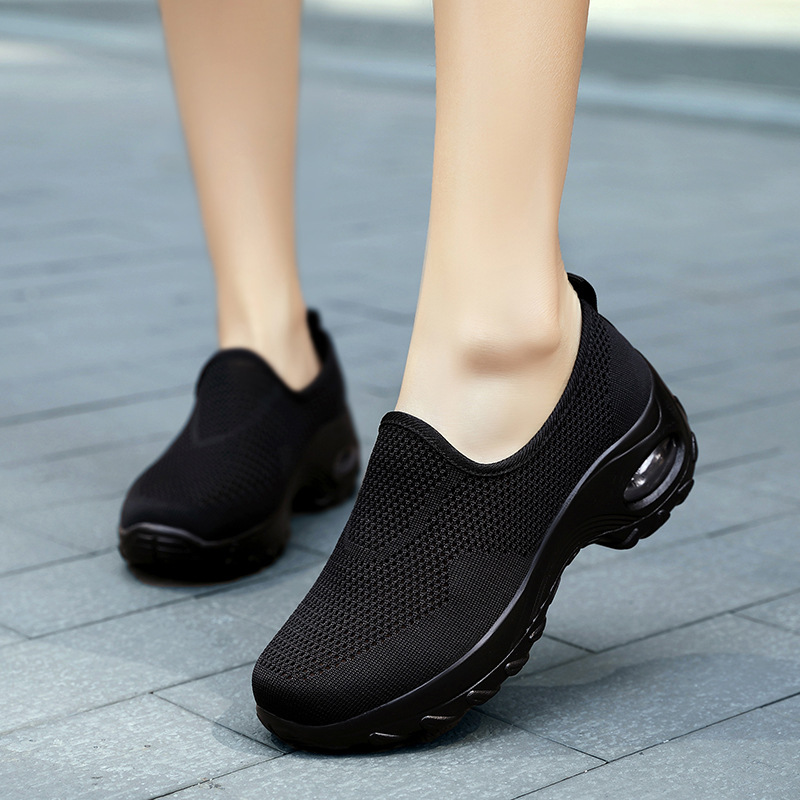 Breathable thick crust shake shoes Casual shoes for women