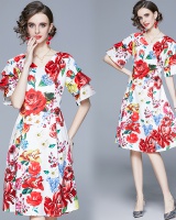 Multilayer V-neck pinched waist fashion printing dress