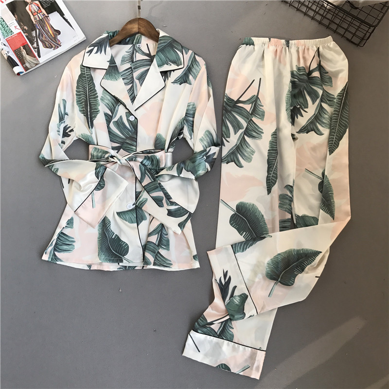 Spring and summer long sleeve pajamas a set for women