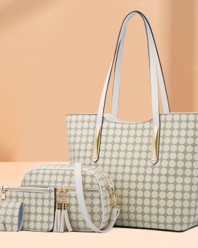 Simple high capacity shopping shoulder handbag