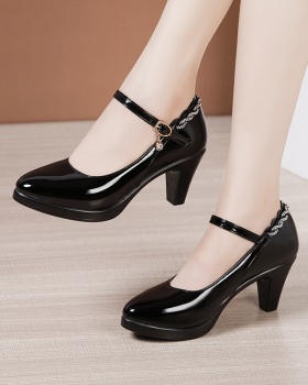 Large yard high-heeled shoes high-heeled footware for women