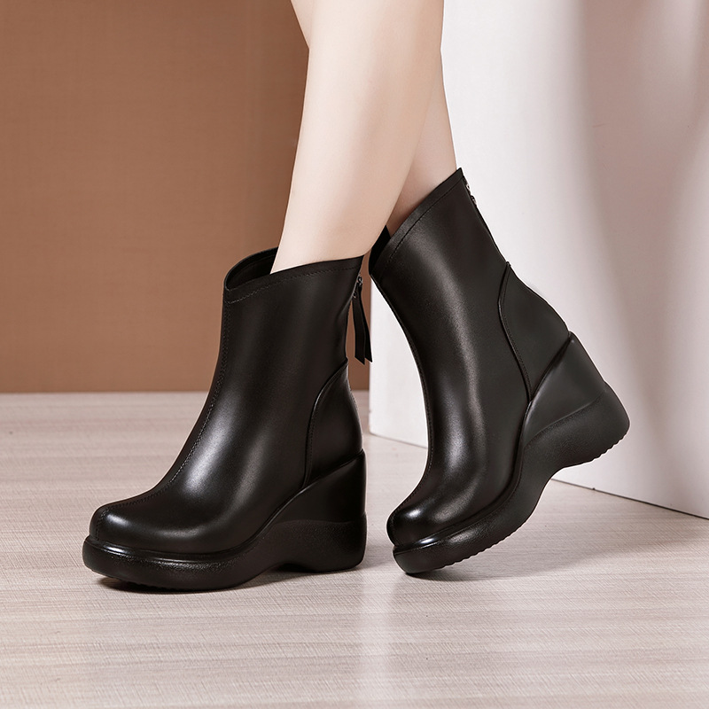 Thick crust short boots slipsole platform for women