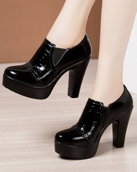 Round thick crust platform high-heeled shoes for women