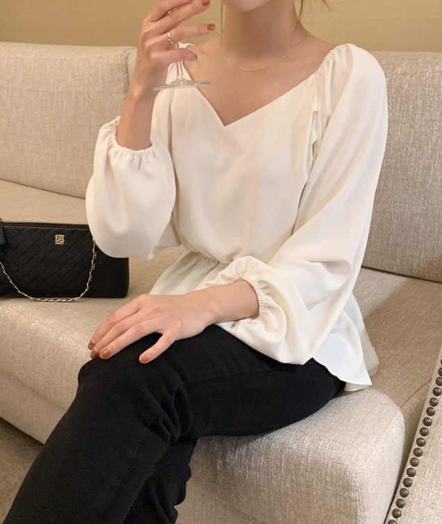 Pure V-neck Korean style temperament shirt for women