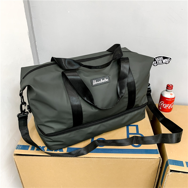 Fitness short portable high capacity travel bag
