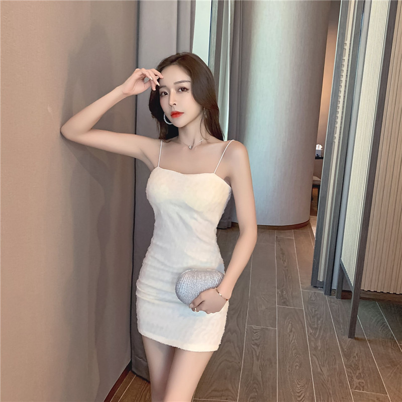 Bottoming slim package hip wears outside dress