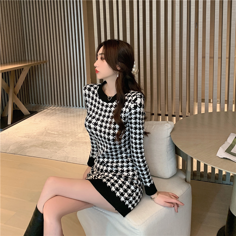 All-match retro houndstooth bottoming dress