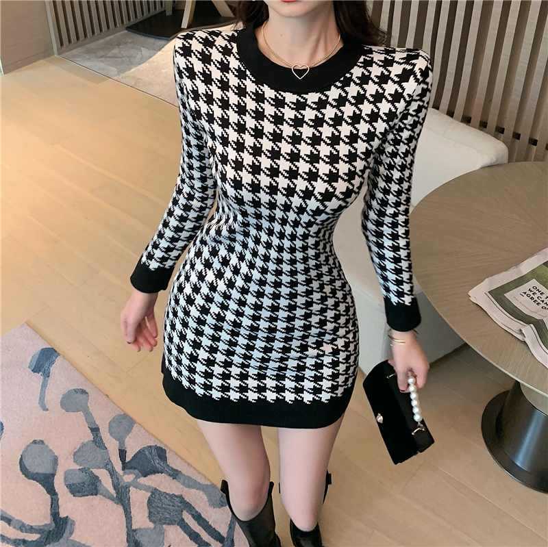 All-match retro houndstooth bottoming dress