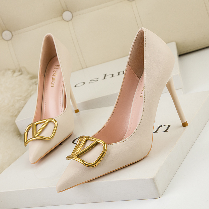 Low fashion shoes side buckle pointed stilettos for women