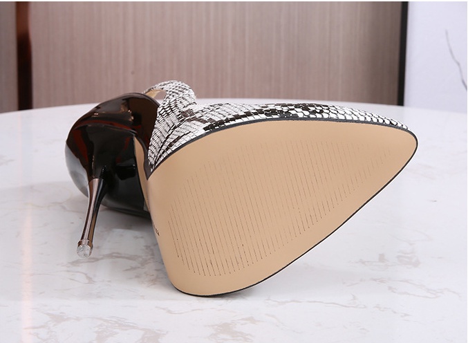 Serpentine large yard high-heeled shoes for women