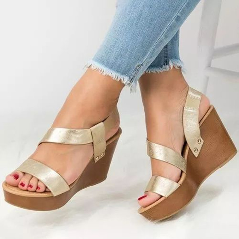 Slipsole spring and summer sandals large yard shoes