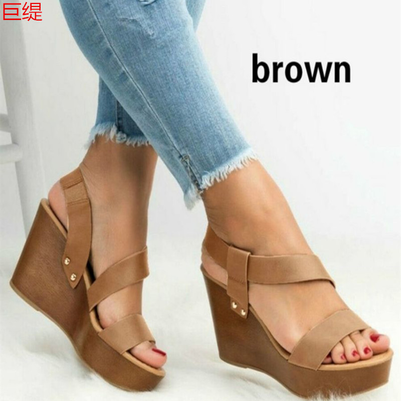 Slipsole spring and summer sandals large yard shoes
