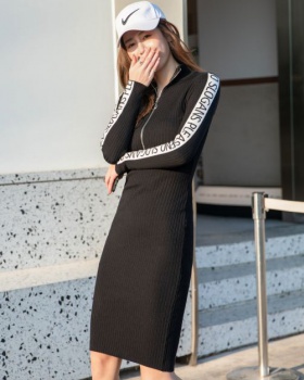 Knitted long sleeve bottoming slim zip dress