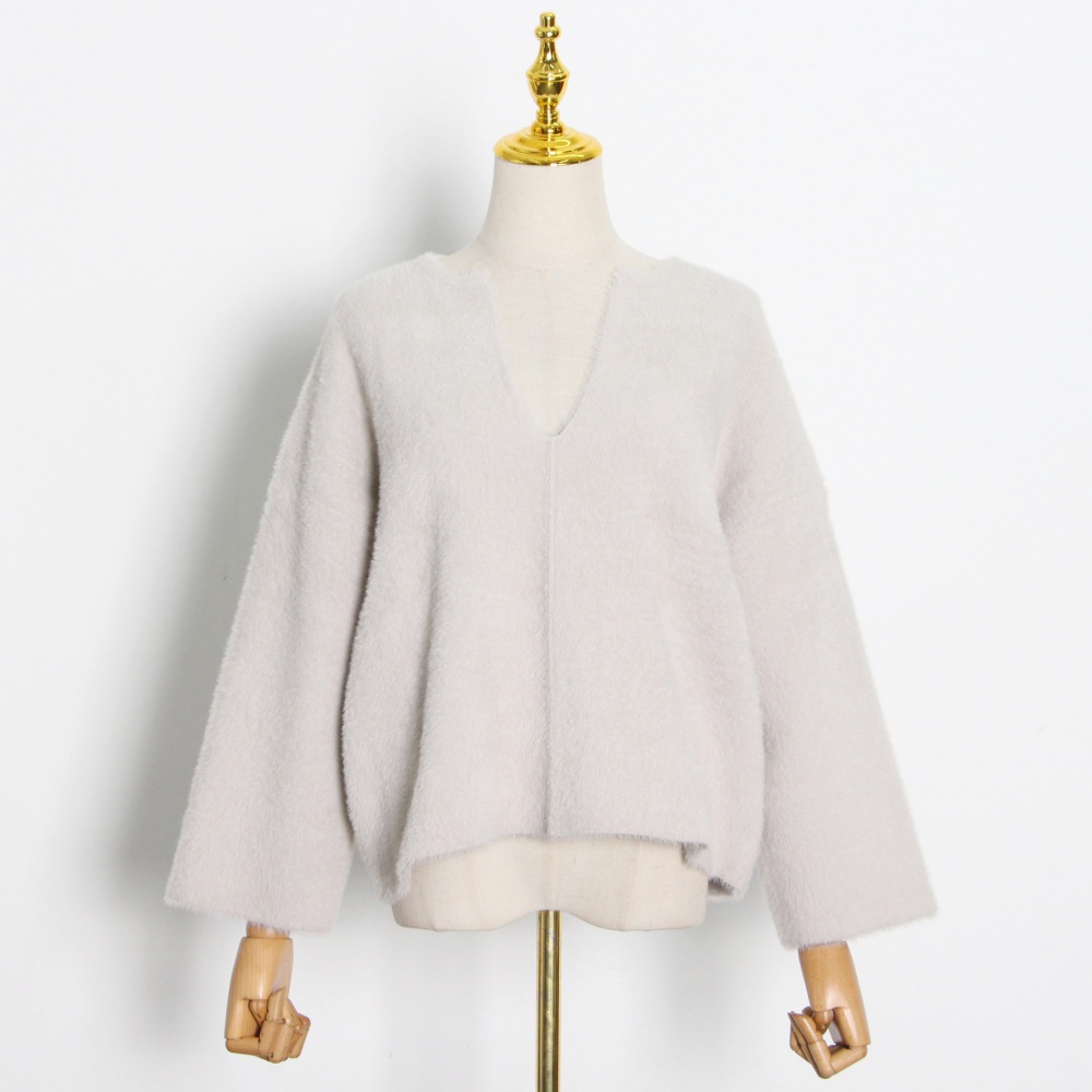 Pure Casual winter temperament loose V-neck sweater