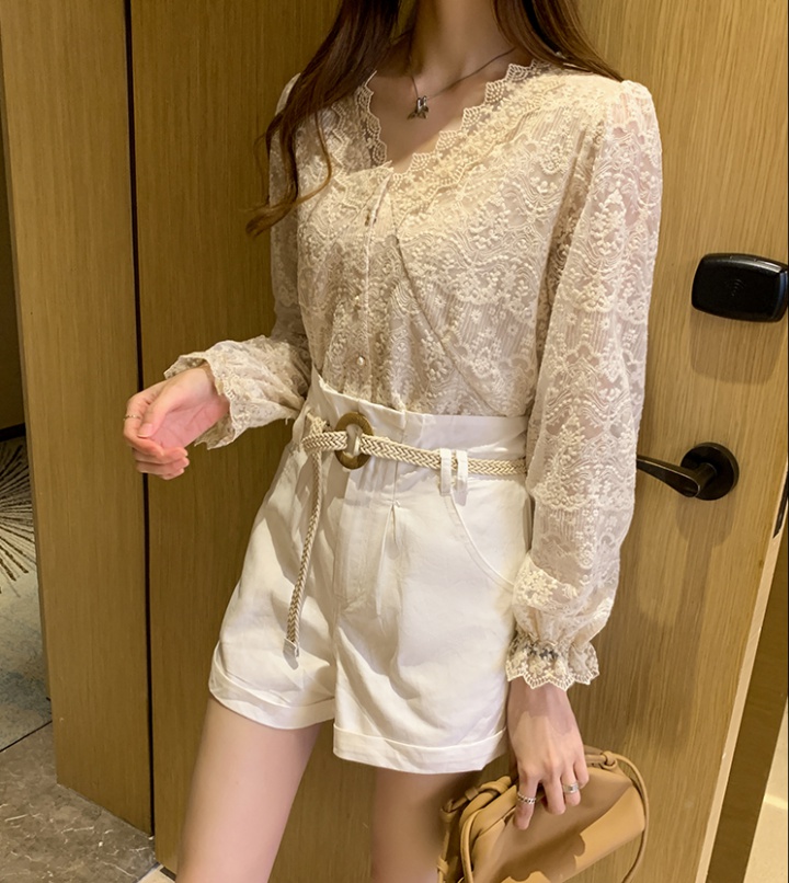 Korean style shirt hook flower bottoming shirt