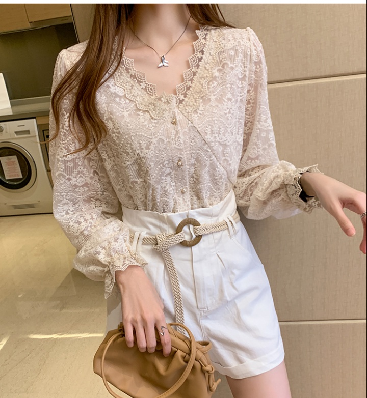 Korean style shirt hook flower bottoming shirt