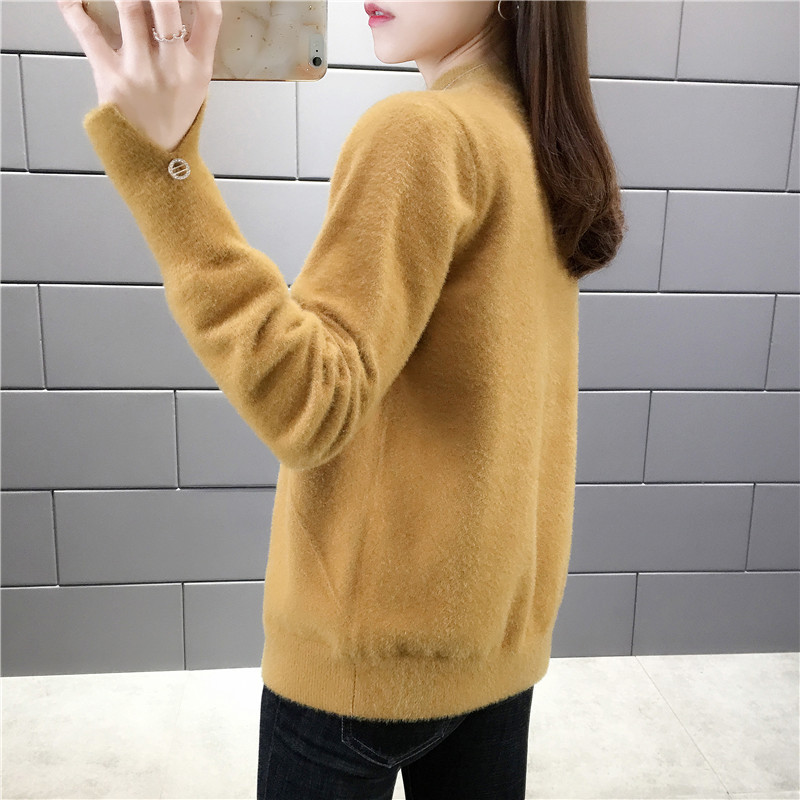 Autumn and winter sweater bottoming shirt for women