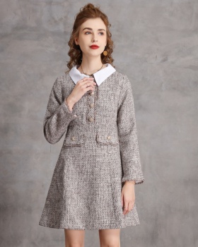 Loose contrast color collar France style dress