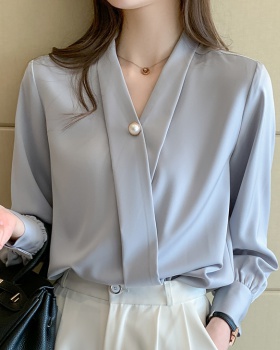 Spring V-neck chiffon shirt pearl decoration shirt