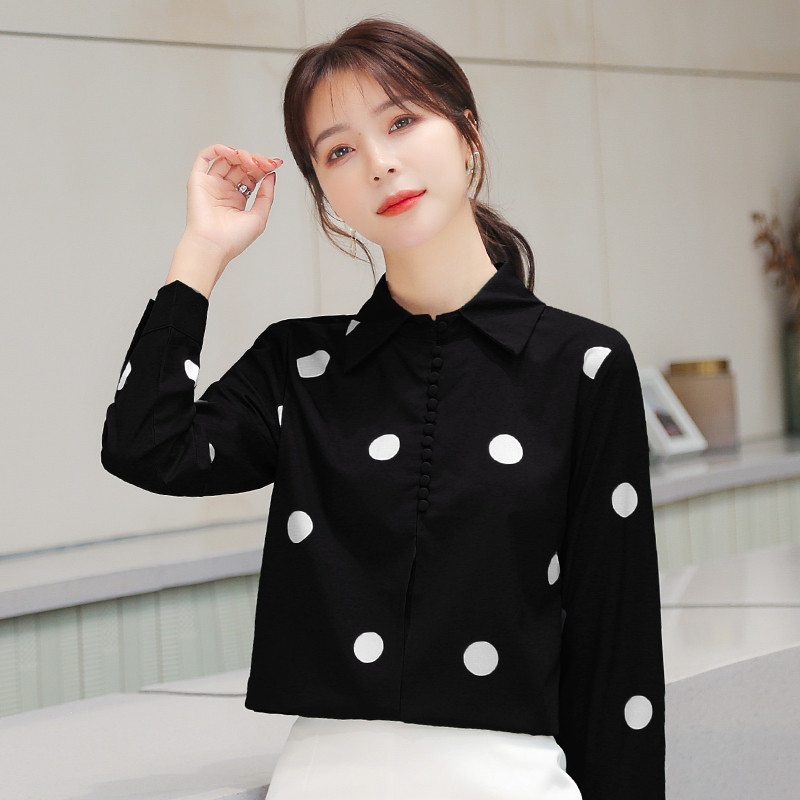 Small pointed collar elegant polka dot shirt for women