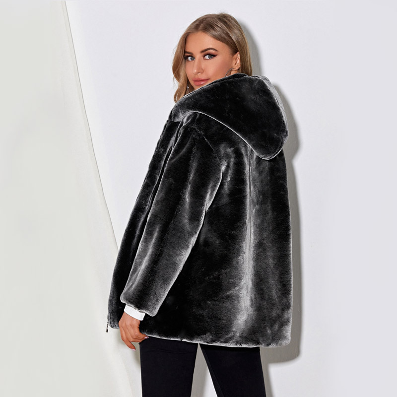 Thick winter waistcoat black European style fur coat
