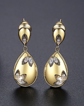 Gold drops of water earrings temperament stud earrings