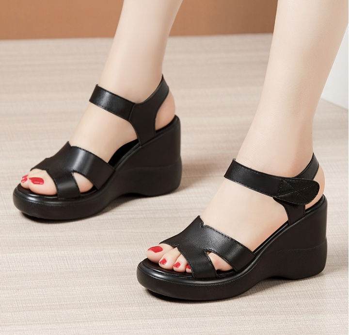 Thick crust platform slipsole sandals for women