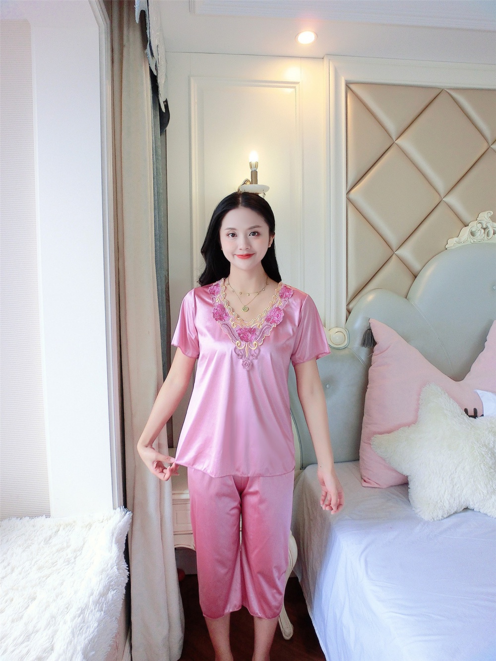 Ice silk V-neck cropped pants lace pajamas 2pcs set