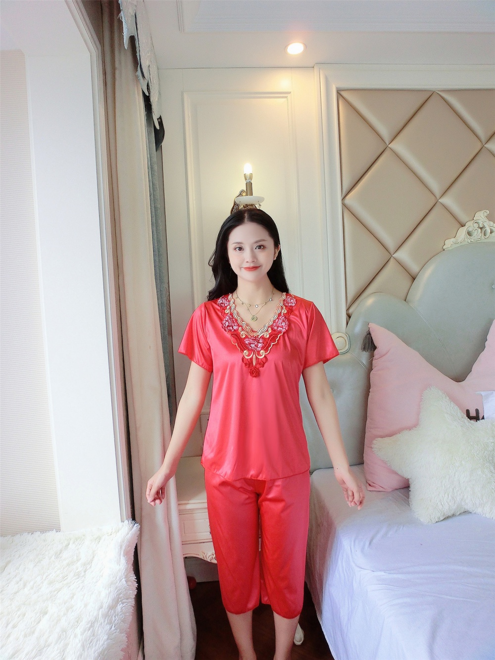 Ice silk V-neck cropped pants lace pajamas 2pcs set