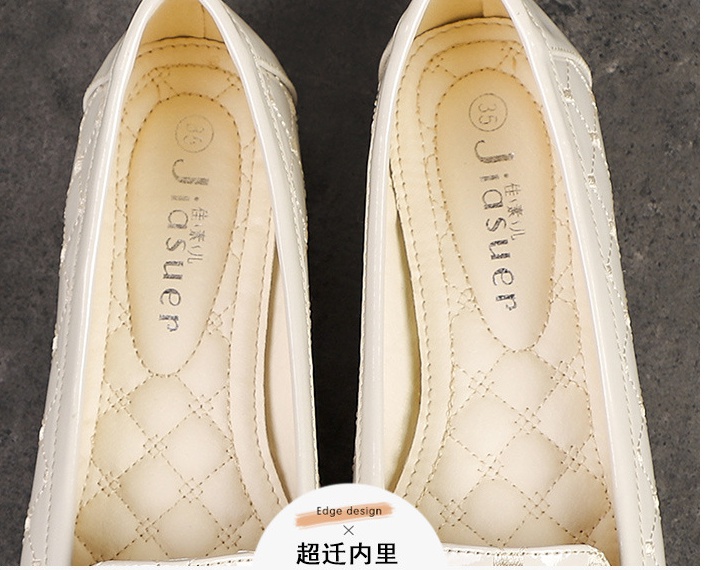 Soft soles Korean style flattie square head shoes