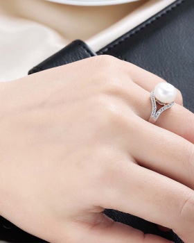 Adjustable temperament opening ring for women