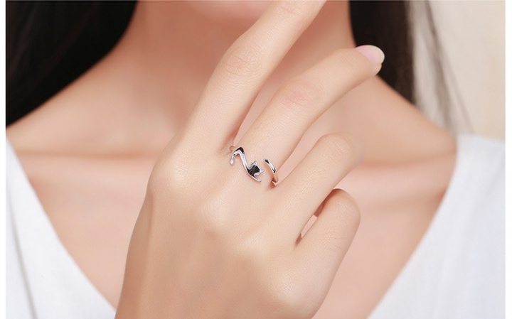 Creative European style antique silver ring for women
