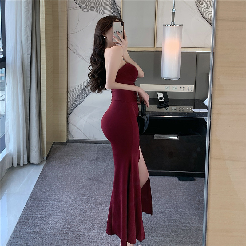 Sexy bottoming wrapped chest fold long slim dress