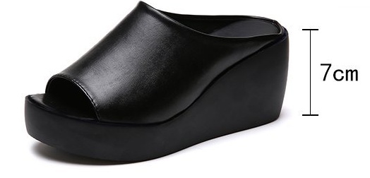 Black-white platform fashion slippers for women