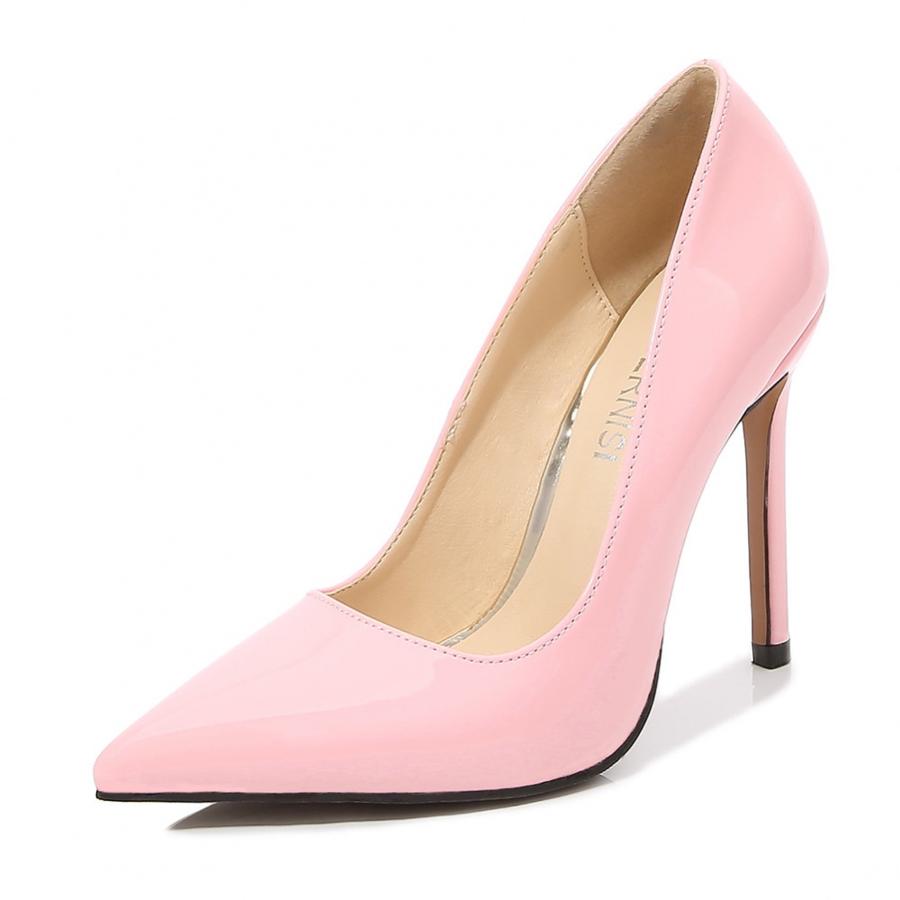 Pointed high-heeled shoes beautiful shoes