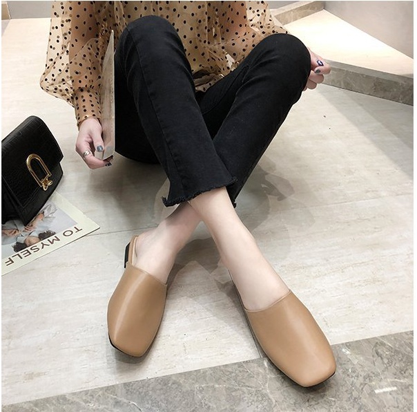 Half fashion Korean style flat slippers for women