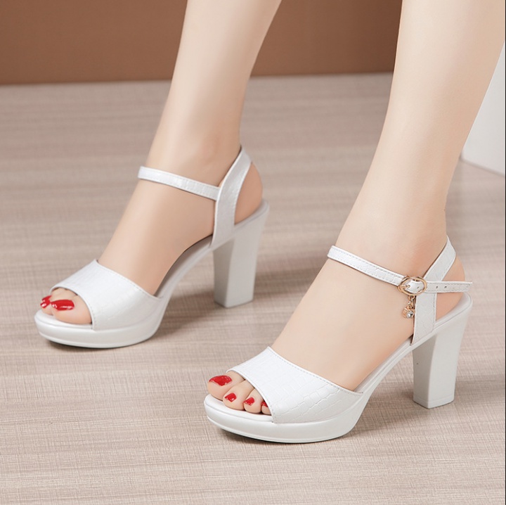 Fashion patent leather high-heeled sandals for women