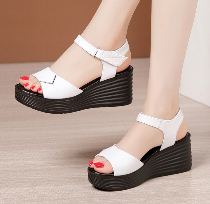 Slipsole velcro large yard all-match sandals for women