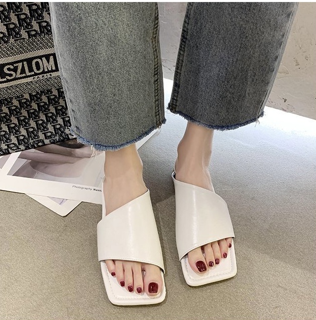 Flat square head Korean style slippers for women