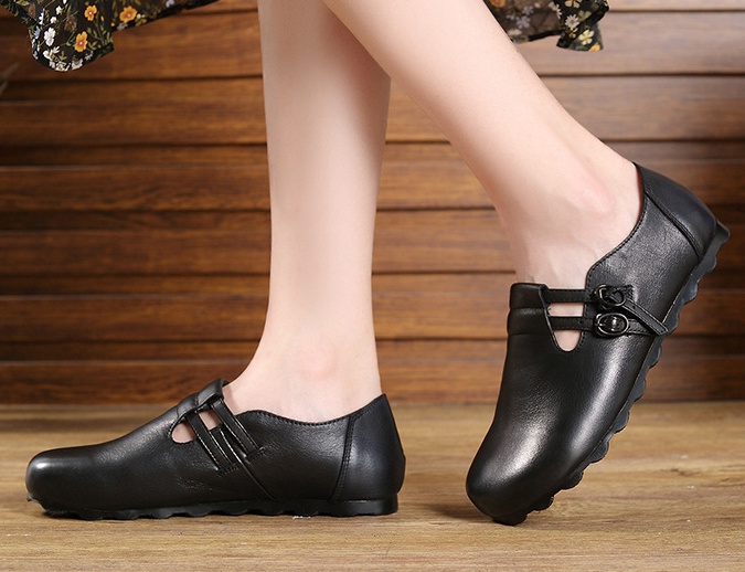 Spring flat round low retro belt buckle Korean style shoes