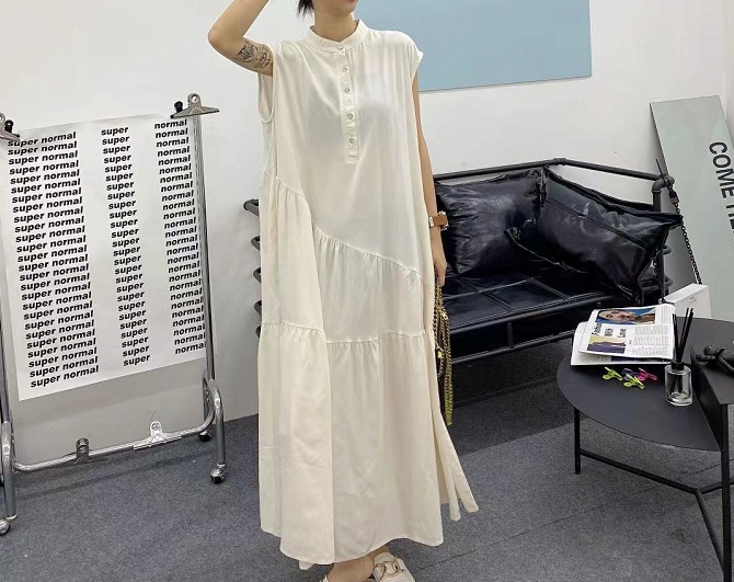 Sleeveless Japanese style dress fold long dress