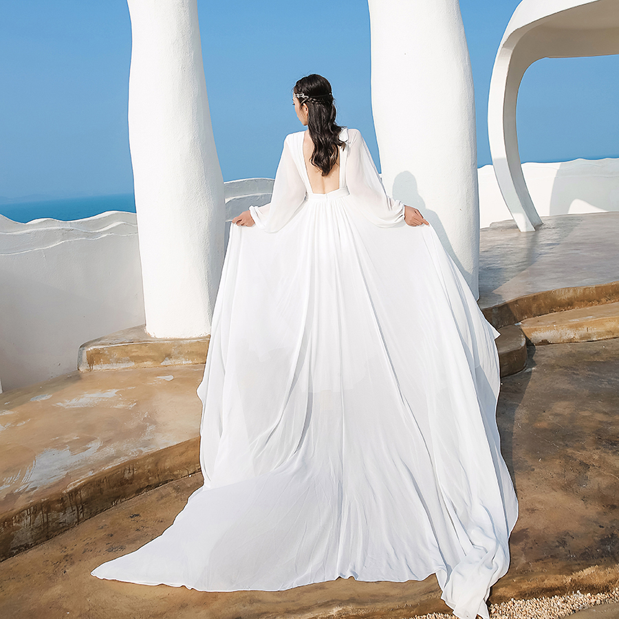 Chiffon trailing long dress white vacation beach dress