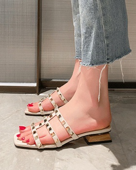 Korean style flat fashion rivet summer slippers for women