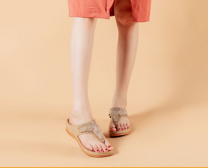 Casual vacation  European style fashion sandals