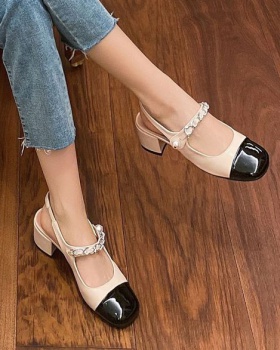 Summer round shoes fashion and elegant sandals